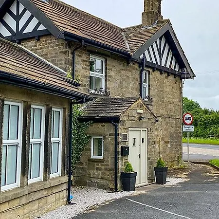 Bramall House * Fewston