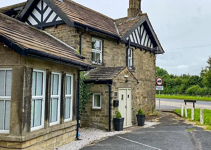 Bramall House * Fewston